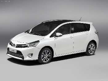 TOYOTA VERSO